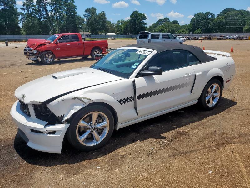 FORD MUSTANG GT