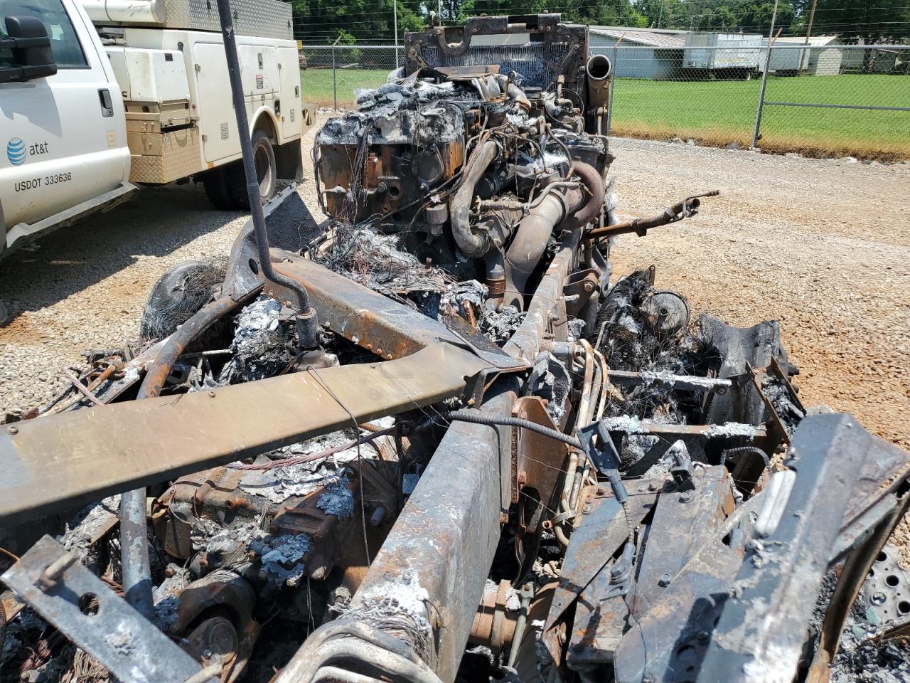 Lot #3221147900 2012 KENWORTH T660