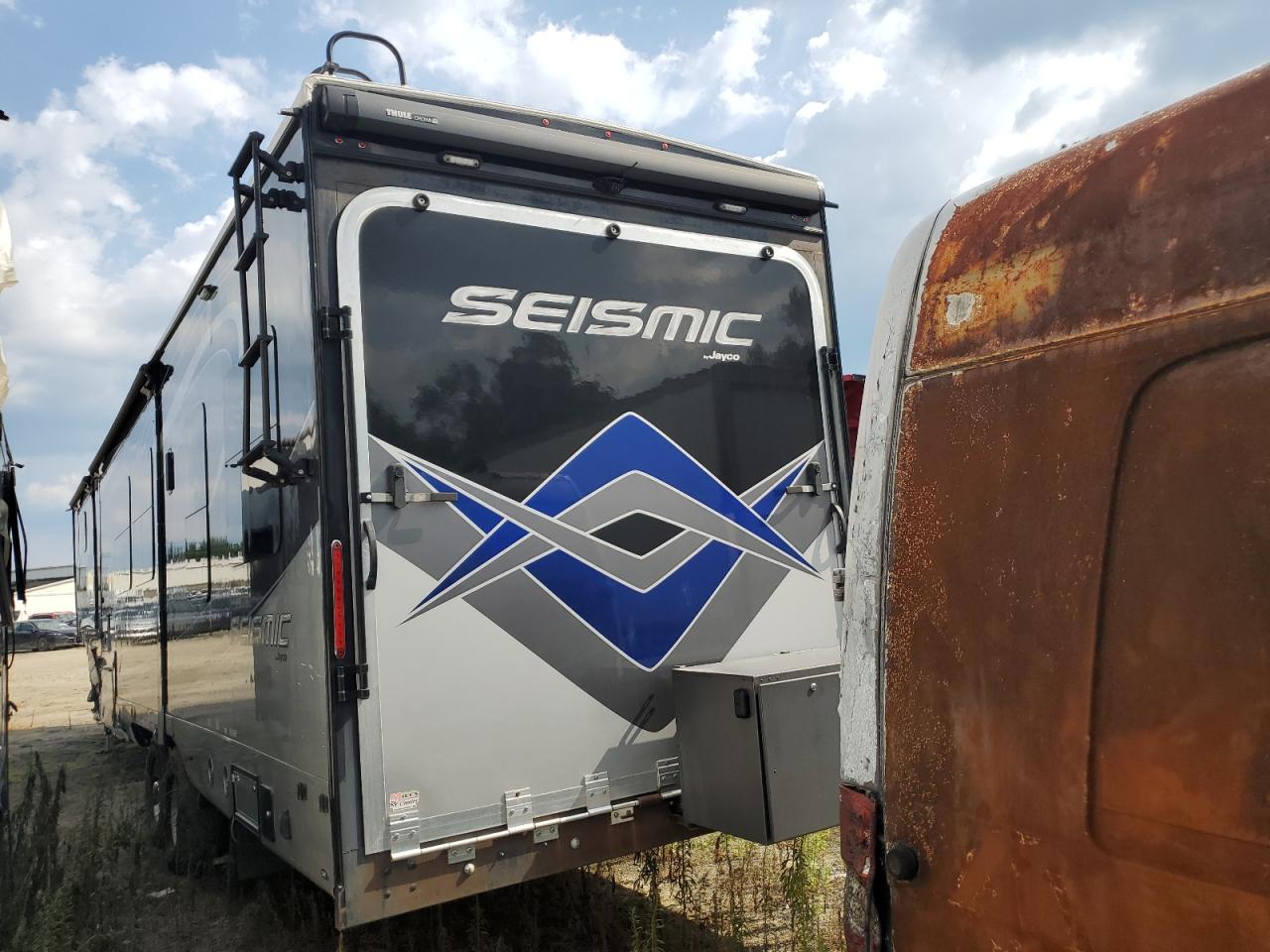 Lot #3240968190 2021 JAYCO SEISMIC