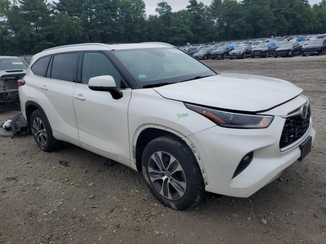 2021 TOYOTA HIGHLANDER 5TDGZRBH3MS086032