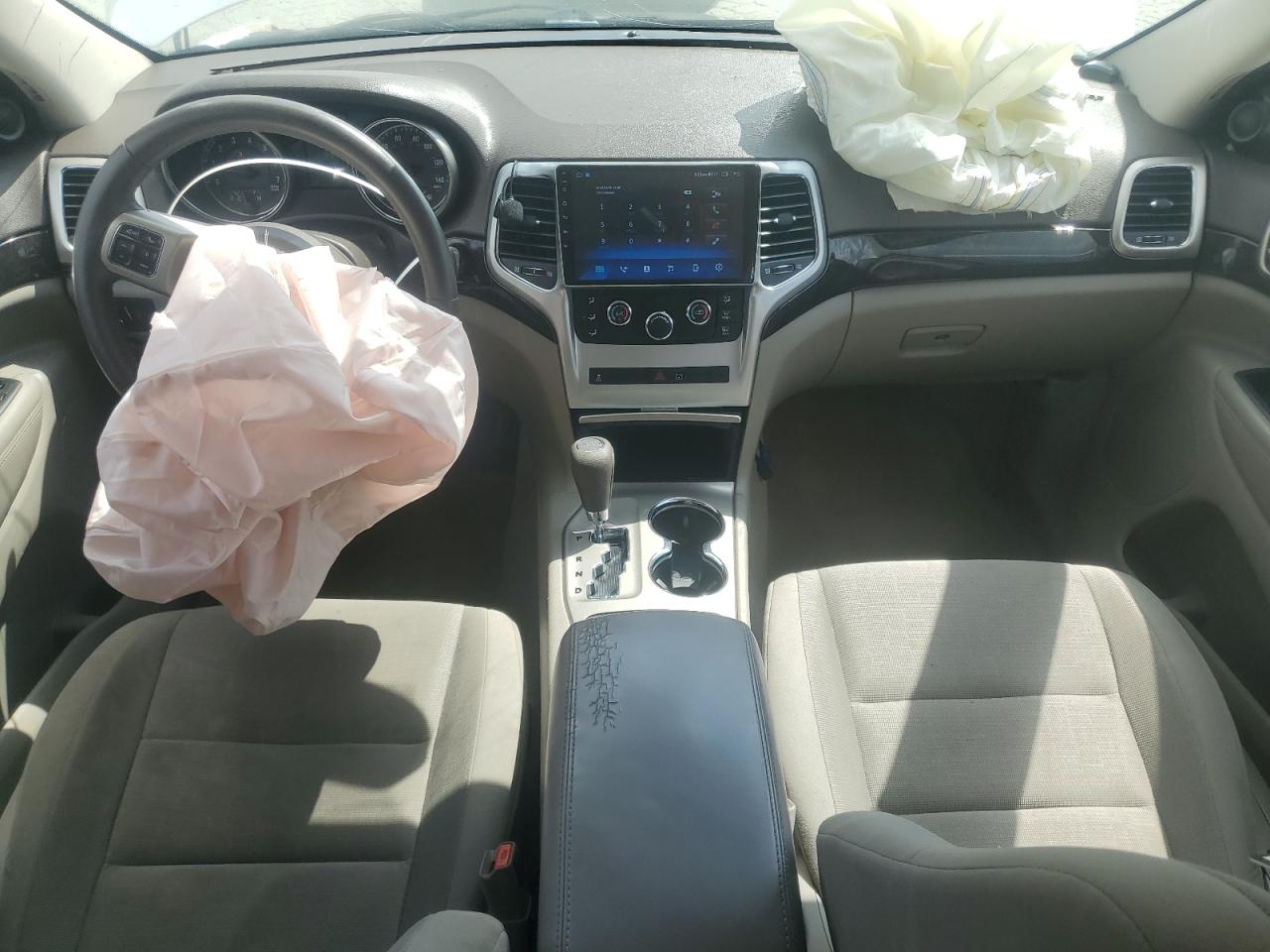 JEEP GRAND CHEROKEE LAREDO