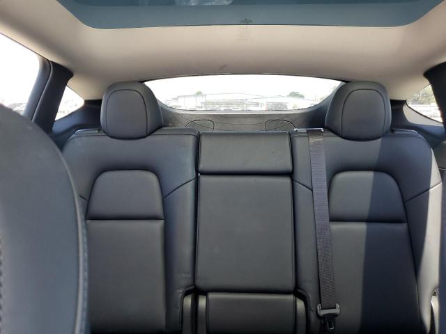 2021 TESLA MODEL Y 5YJYGDEE6MF152947
