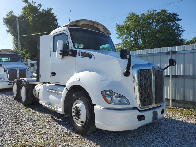 KENWORTH T680 2015 white tractor diesel 1XKYD49X0FJ443576 photo #1