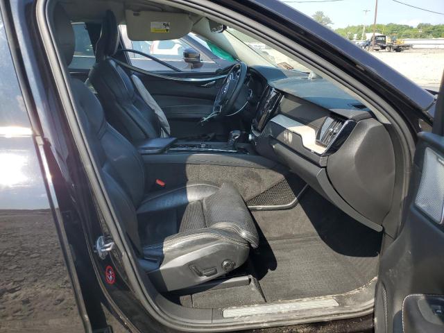 2018 VOLVO XC60 T6 IN YV4A22RL9J1028086