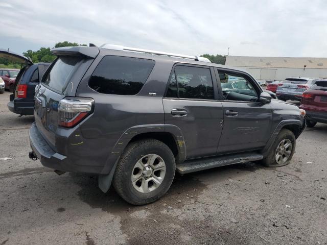 TOYOTA 4RUNNER SR 2018 gray  gas JTEBU5JR2J5587955 photo #4