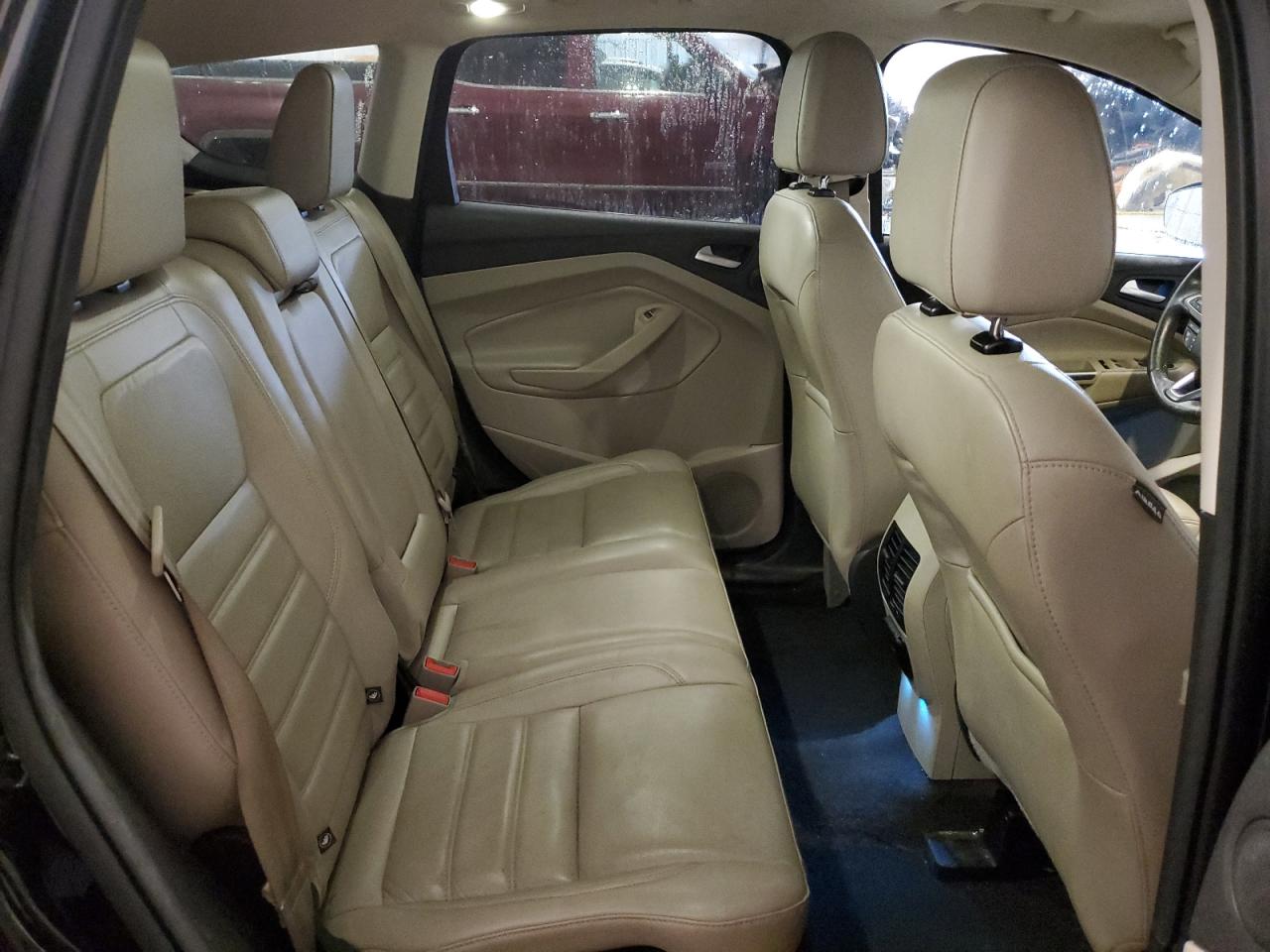 FORD ESCAPE TITANIUM