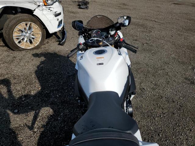 2025 SUZUKI GSX-R750 JS1GR7MA3S7100436