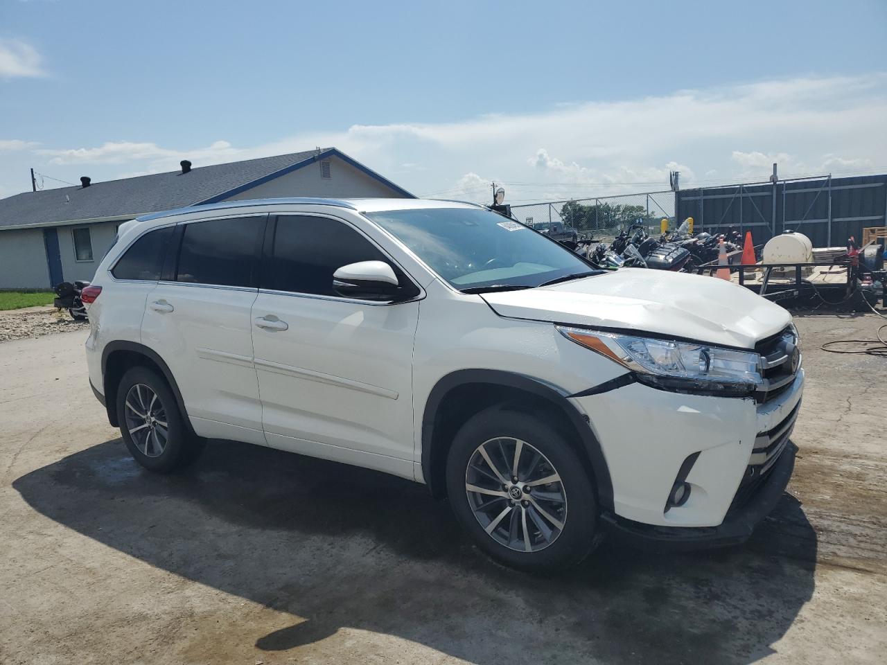 TOYOTA HIGHLANDER SE