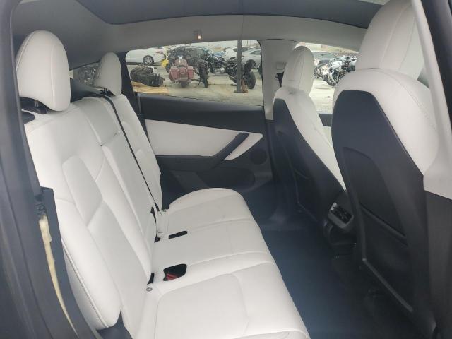 2022 TESLA MODEL Y 7SAYGDEE8NF454387
