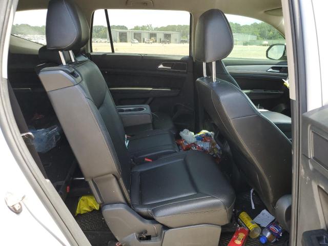 2018 VOLKSWAGEN ATLAS SE 1V2KR2CA0JC523869