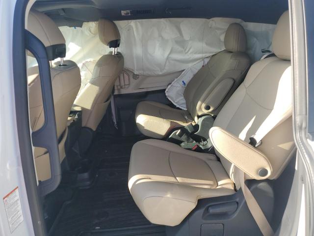 2023 TOYOTA SIENNA XLE - 5TDYRKEC2PS175011