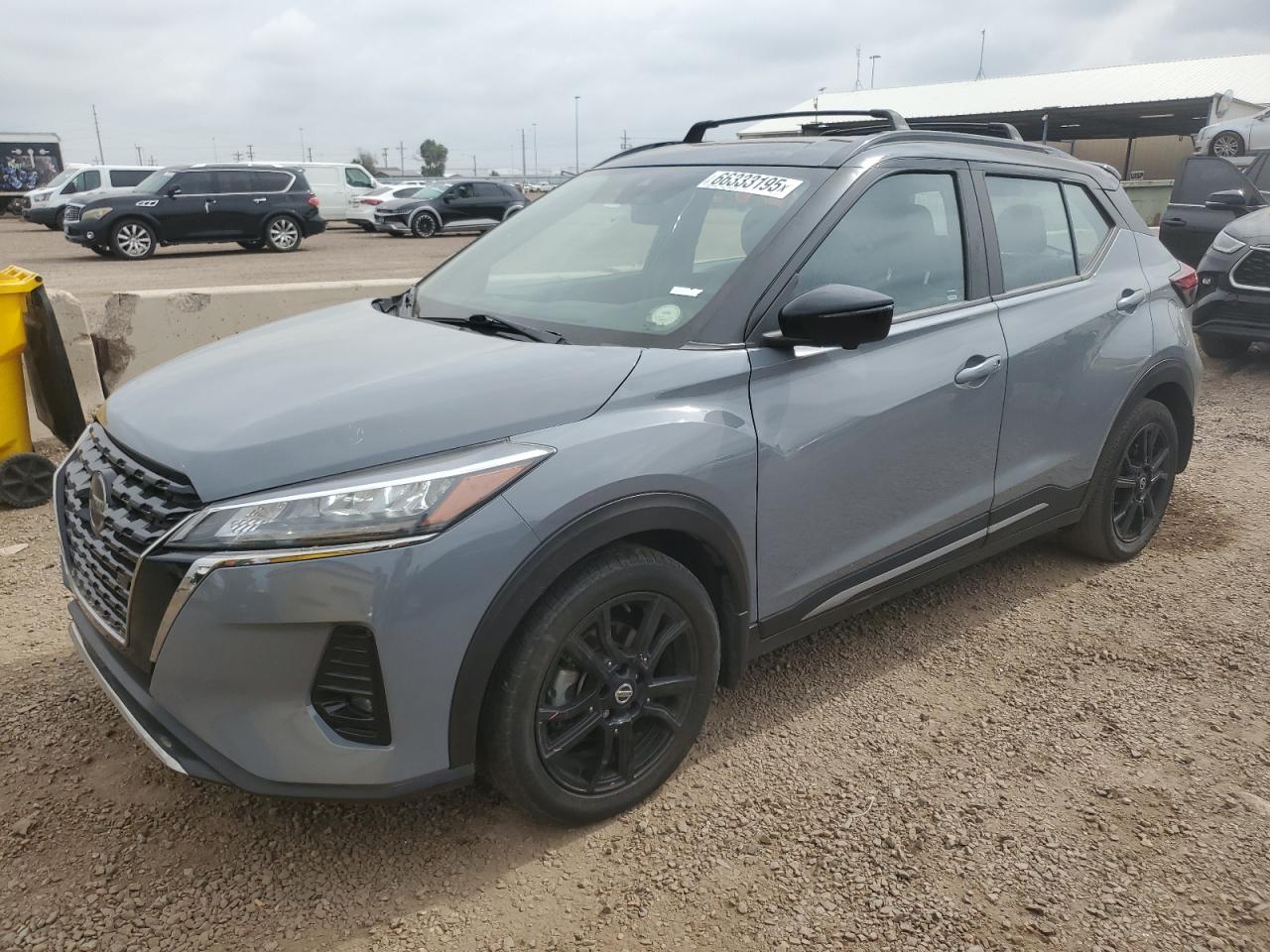 NISSAN KICKS SR
