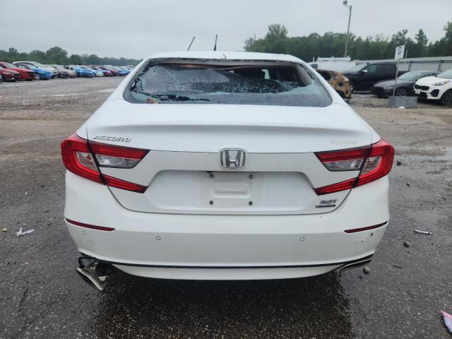 2018 HONDA ACCORD TOU 1HGCV2F97JA022302