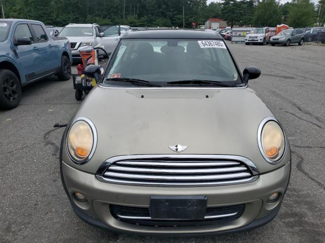 2011 MINI COOPER CLU - WMWZF3C54BTX82011