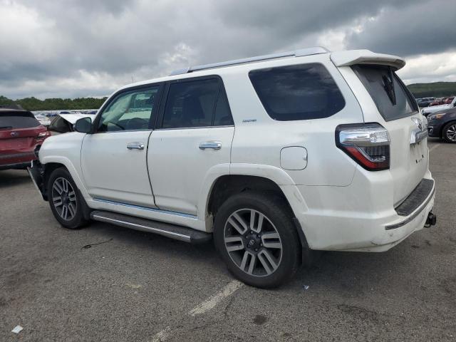 2018 TOYOTA 4RUNNER SR JTEBU5JR7J5489150
