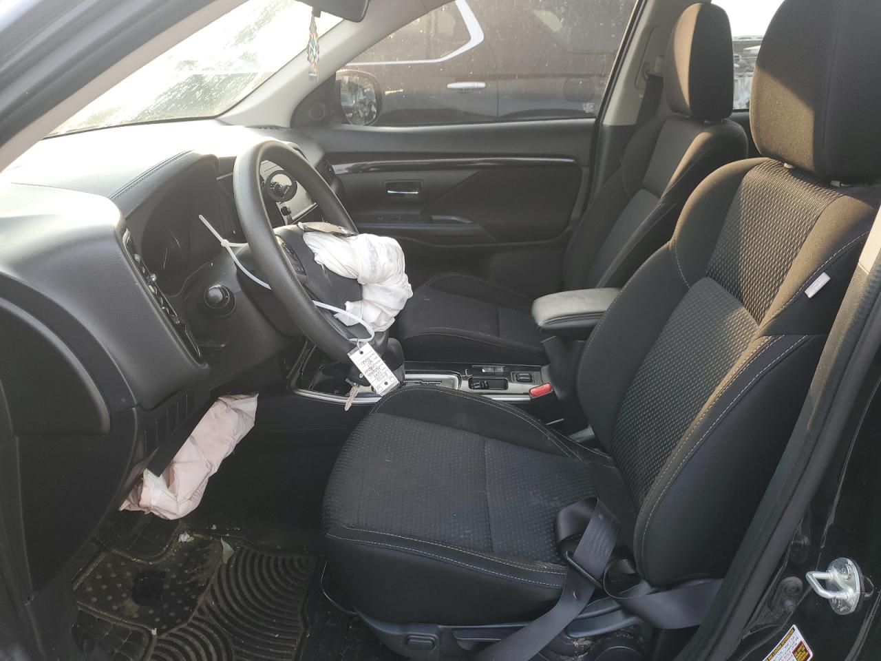 MITSUBISHI OUTLANDER ES