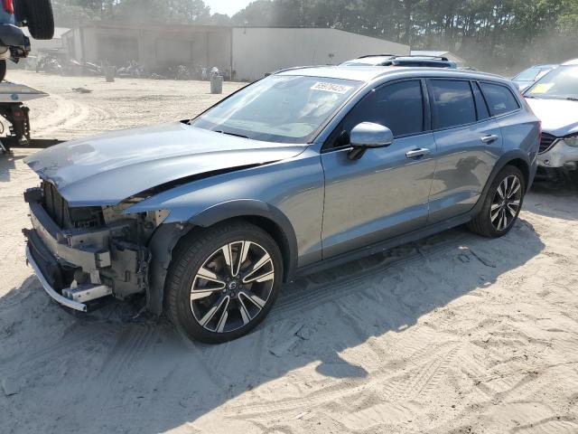 2021 VOLVO V60 CROSS YV4102WK7M1072755