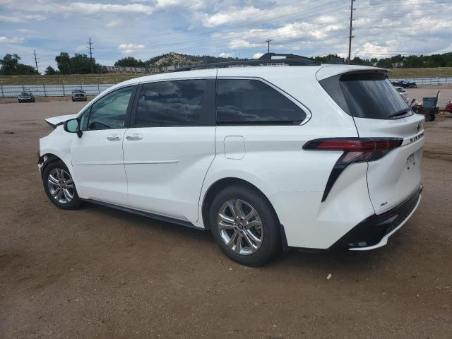 2022 TOYOTA SIENNA XSE 5TDXSKFC6NS059824