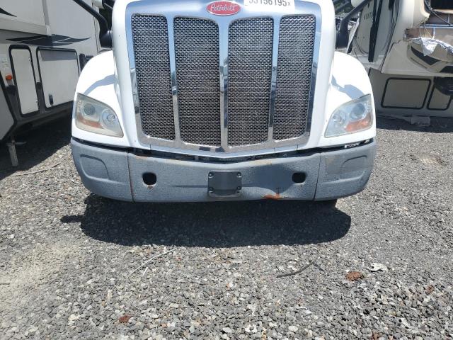 2016 PETERBILT TRACTOR 579 #3246760830