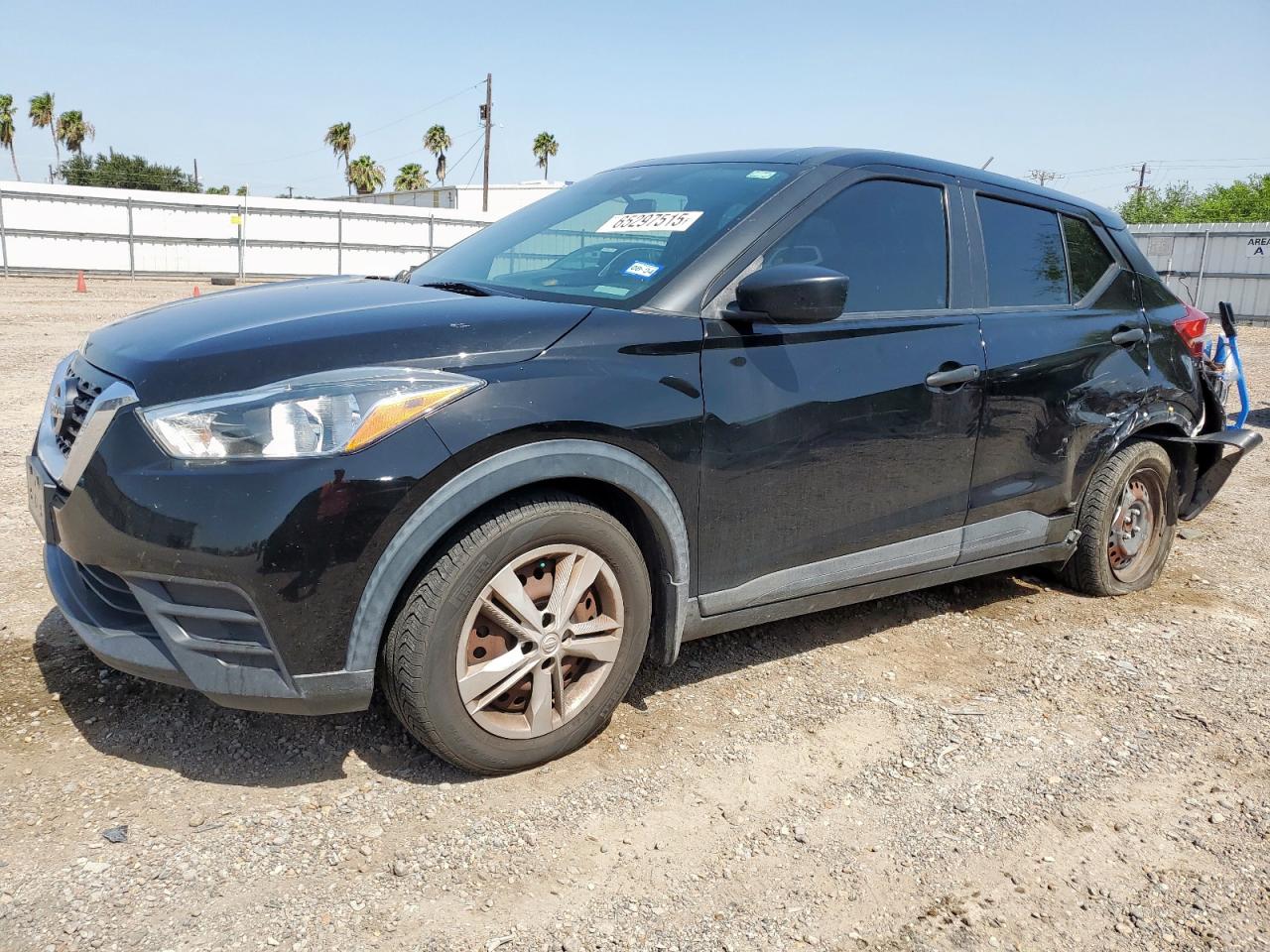 NISSAN KICKS S
