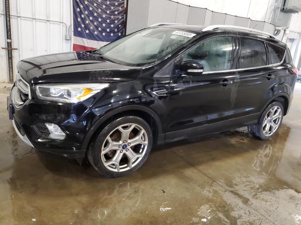 FORD ESCAPE TITANIUM