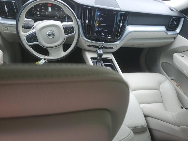 2018 VOLVO XC60 T6 MO YV4A22RK9J1049981