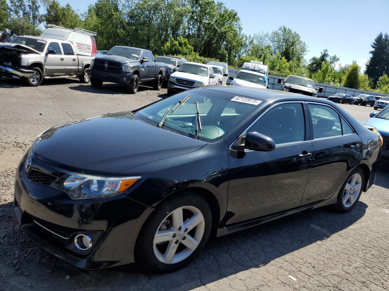 TOYOTA CAMRY BASE