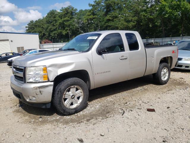 CHEVROLET SILVERADO