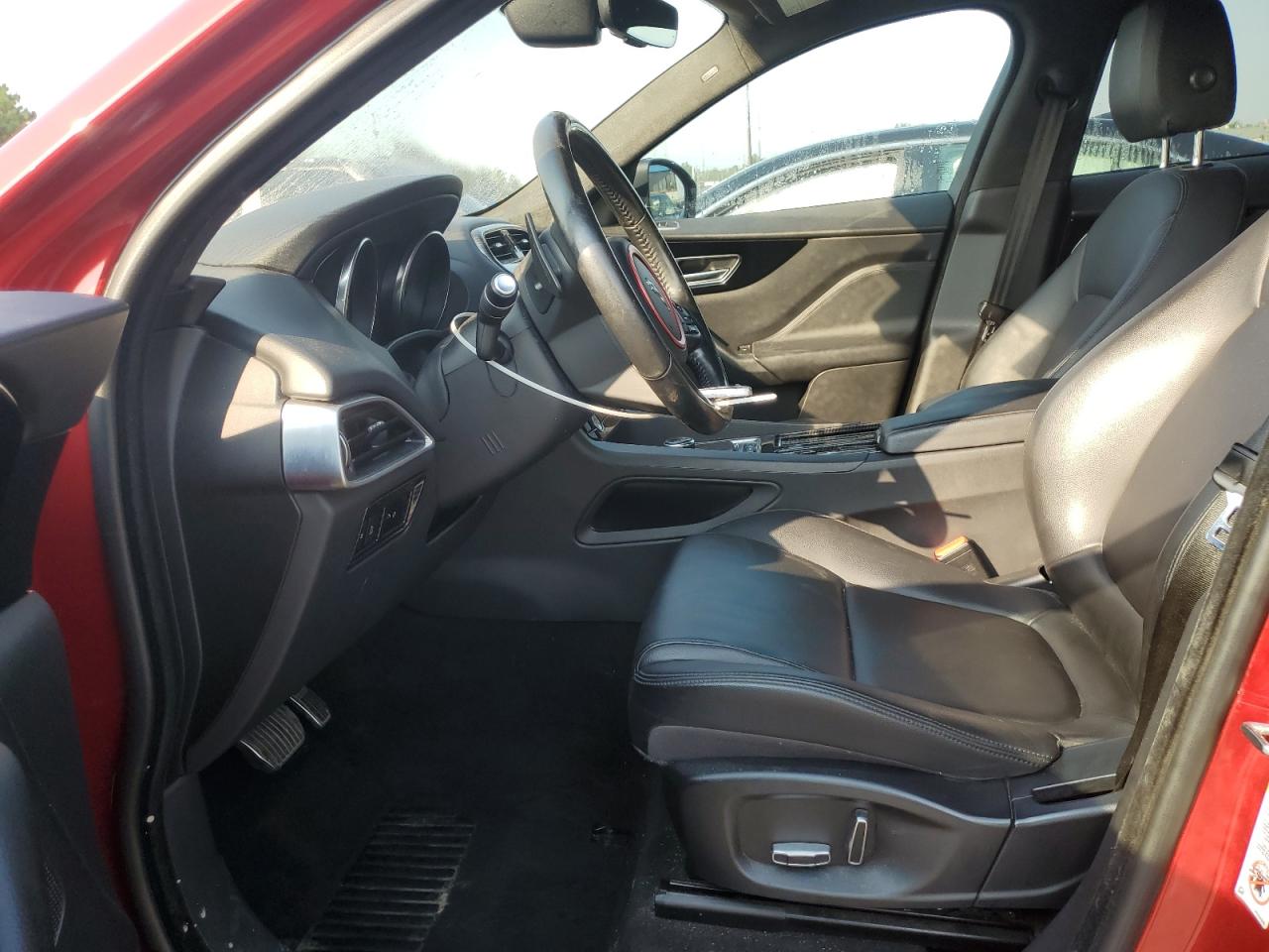 JAGUAR F-PACE PREMIUM