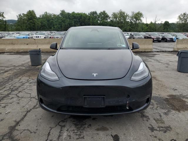 2024 TESLA MODEL Y 7SAYGDEE9RF156498