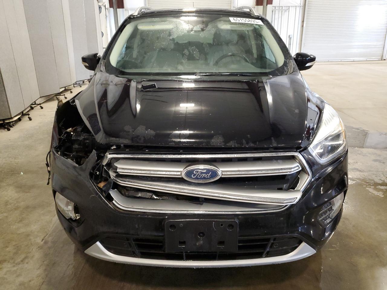 FORD ESCAPE TITANIUM