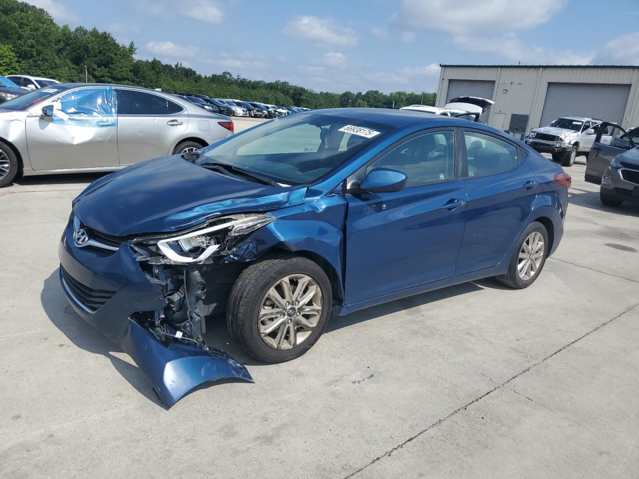 HYUNDAI ELANTRA SE