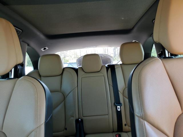 2018 PORSCHE CAYENNE WP1AA2A25JKA05177