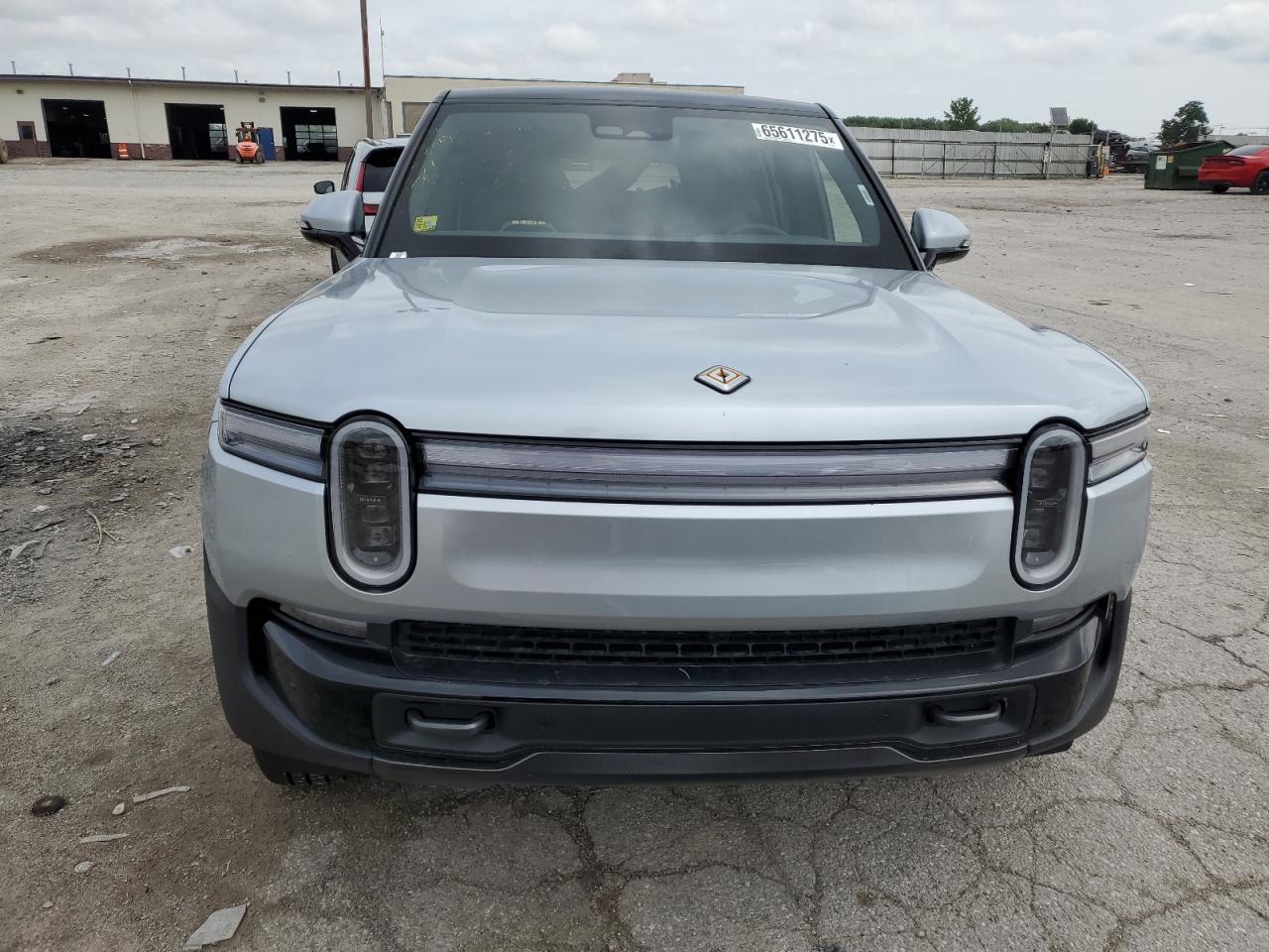 RIVIAN R1S ADVENTURE
