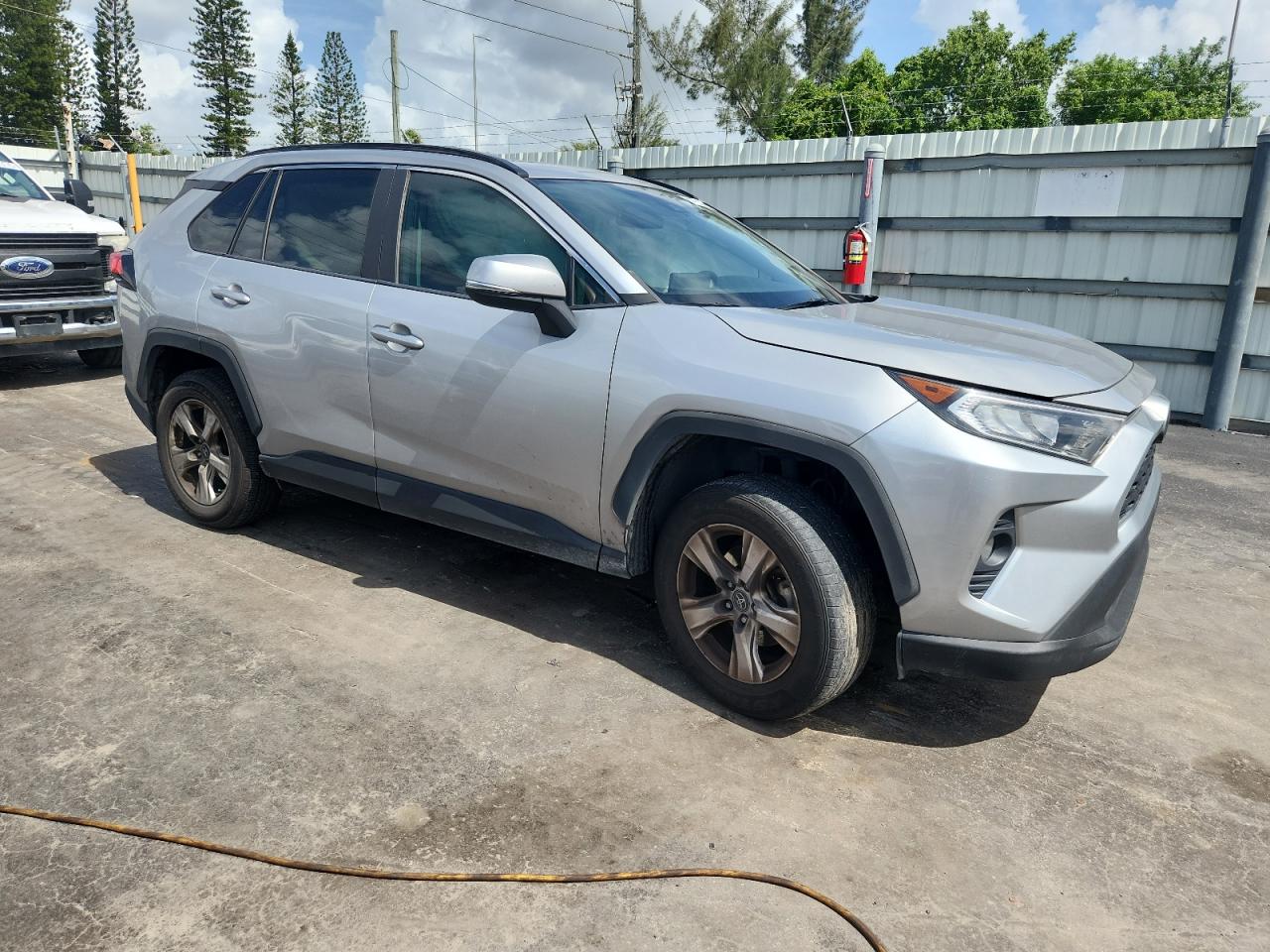 TOYOTA RAV4 XLE