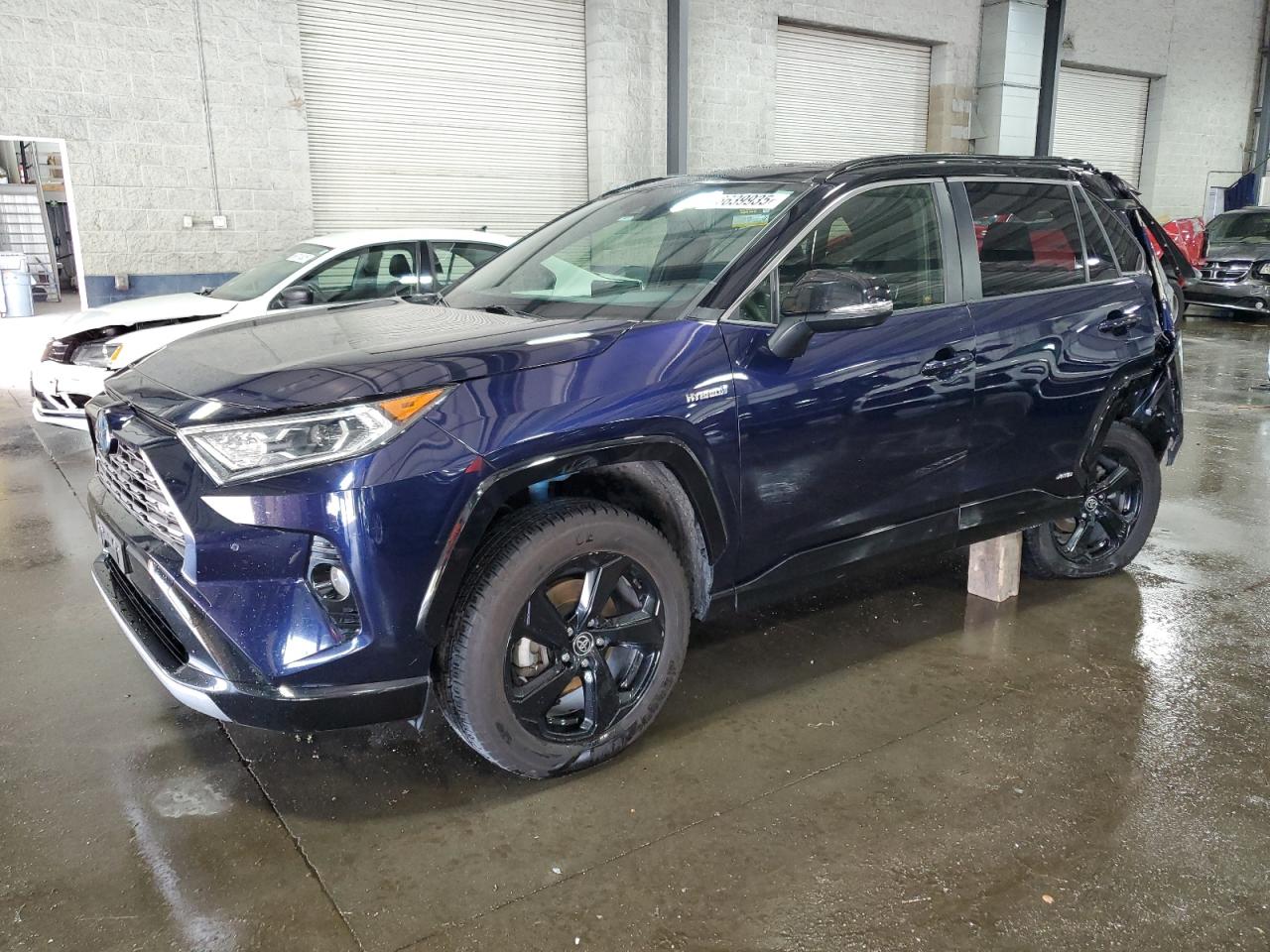 TOYOTA RAV4 XSE