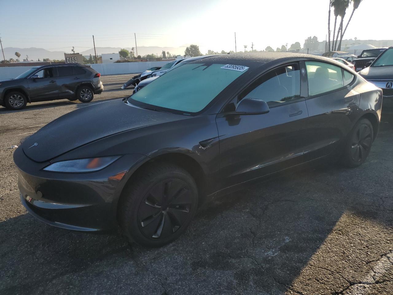 TESLA MODEL 3