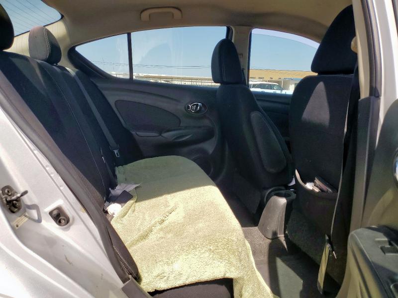 2015 NISSAN VERSA S 3N1CN7AP0FL829894