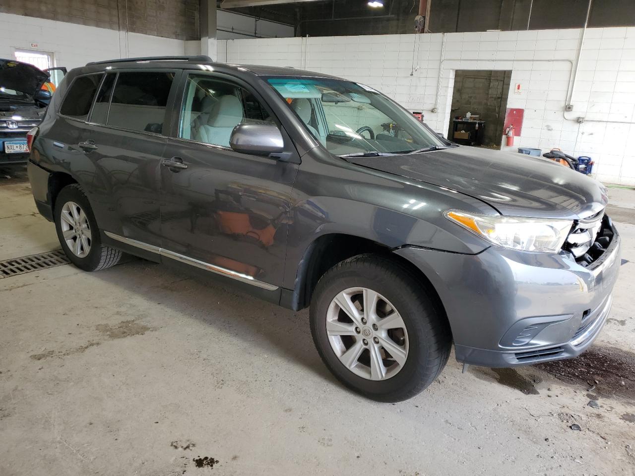 TOYOTA HIGHLANDER BASE