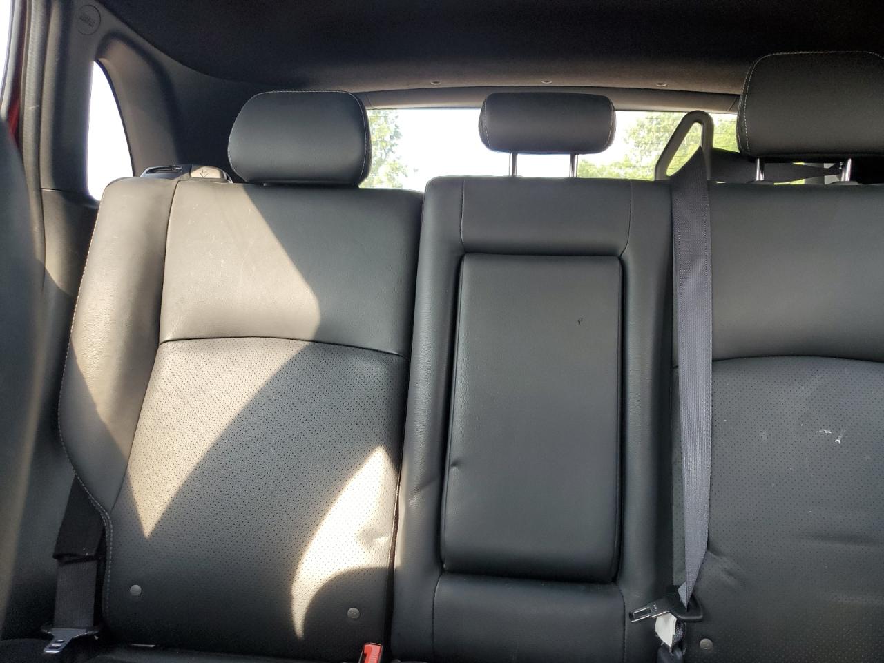 MITSUBISHI OUTLANDER SE