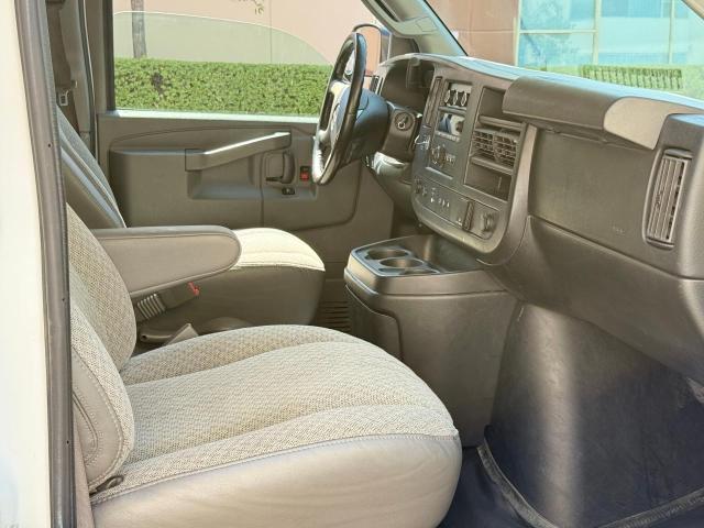 2017 GMC SAVANA G25 1GTW7AFF0H1296957