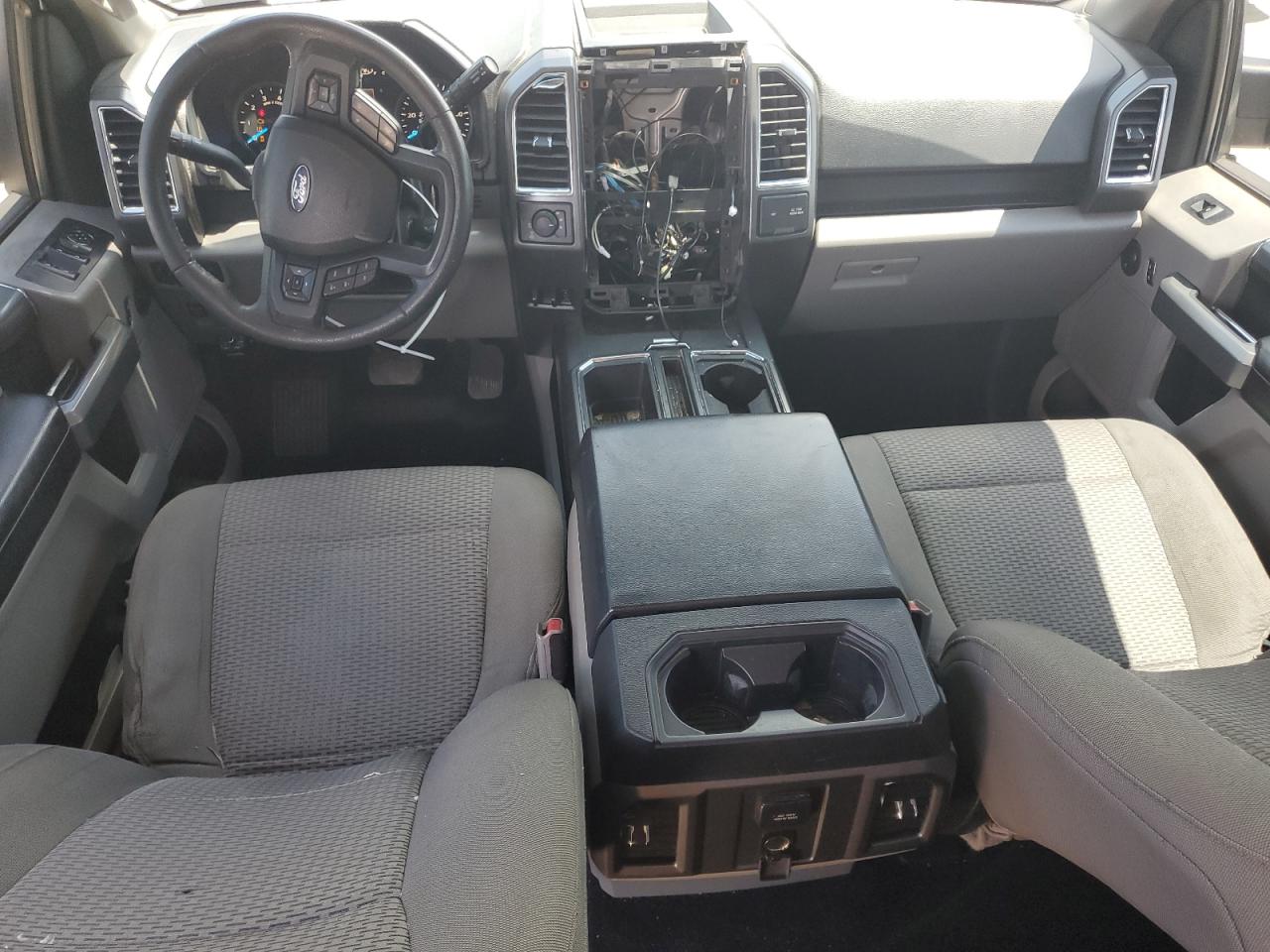 FORD F-150 SUPERCREW