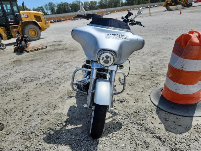 2010 HARLEY-DAVIDSON FLHX - 1HD1KB416AB674980