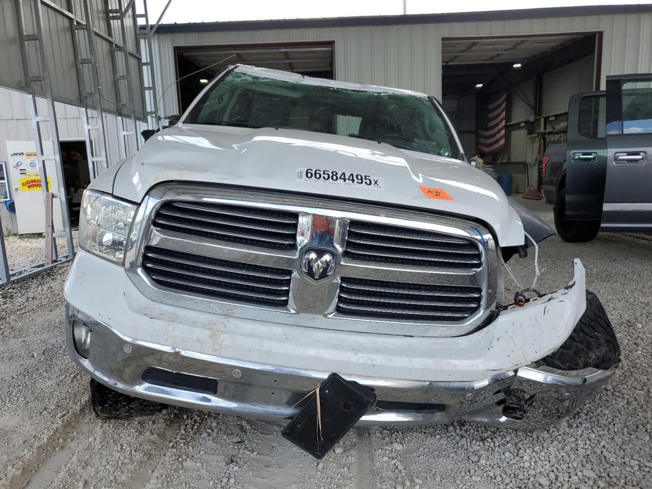 RAM 1500 SLT