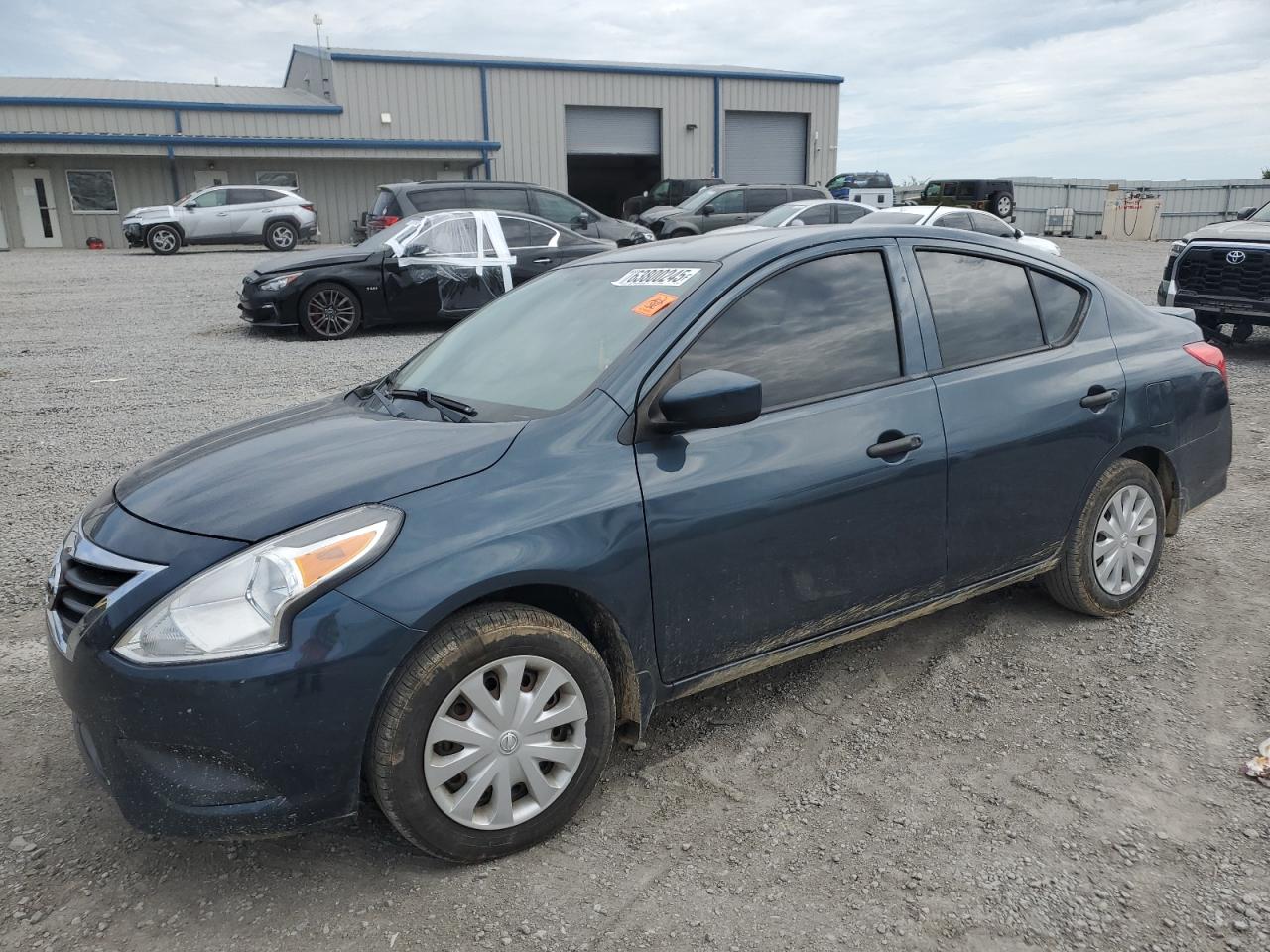NISSAN VERSA S