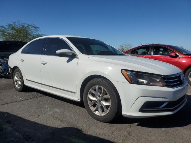 2017 VOLKSWAGEN PASSAT S - 1VWAT7A3XHC079732
