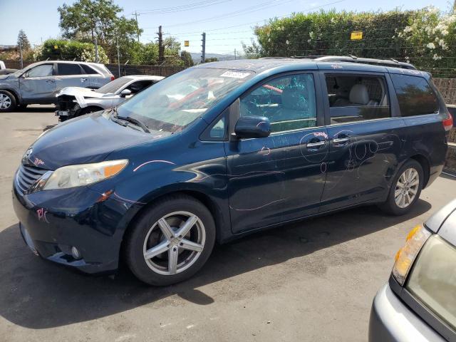 TOYOTA SIENNA XLE