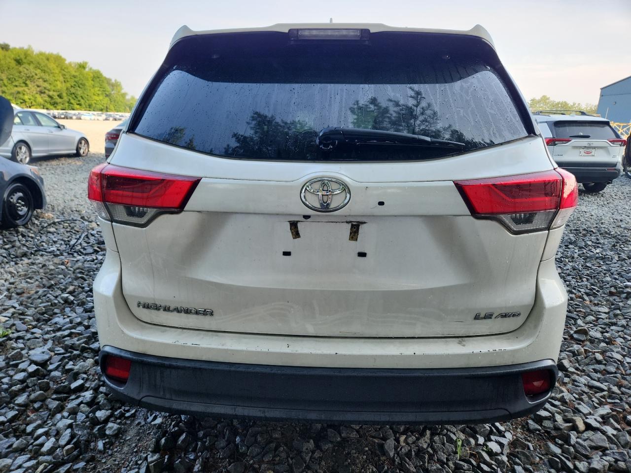 TOYOTA HIGHLANDER LE