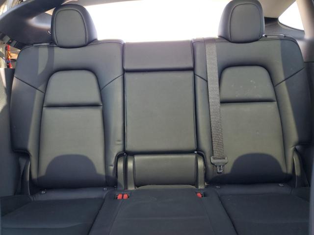 2022 TESLA MODEL Y 7SAYGDEF7NF388651