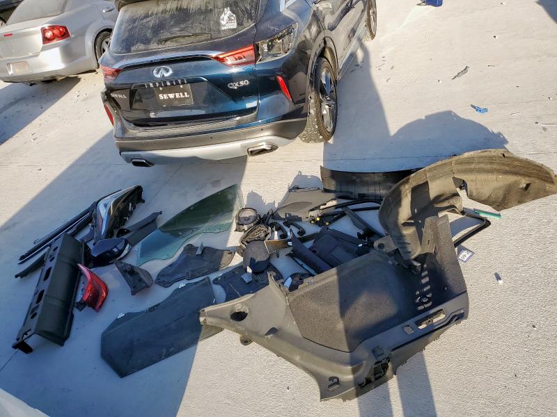 2019 INFINITI QX50 ESSEN 3PCAJ5M12KF124423